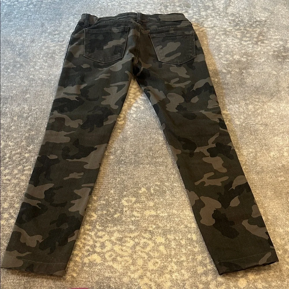 DL1961 CLOE KIDS Camo Skinny Jeans with Black Side Stripe IN VELVET SIZE 8